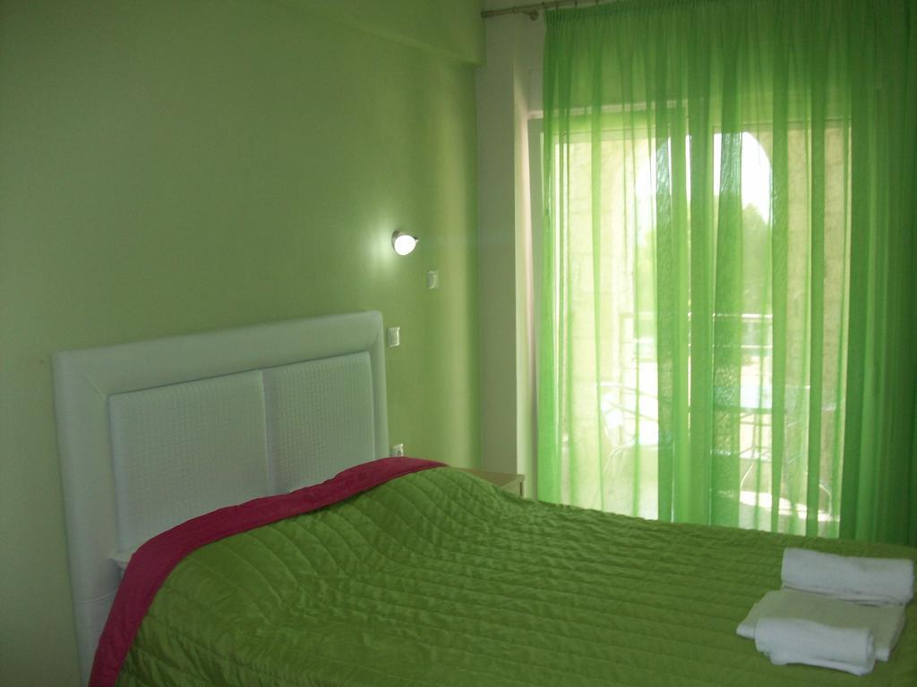 Mavridis Rooms Nikiti  Zimmer foto