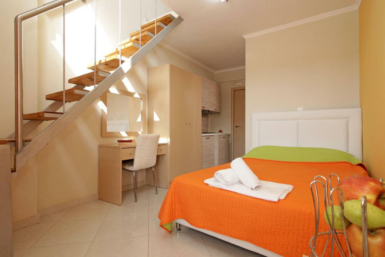 Mavridis Rooms Nikiti  Exterior foto